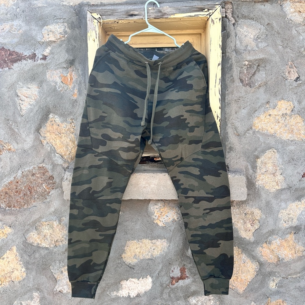Camo Jogger Pants - Stylish Urban Camouflage Bottoms for All